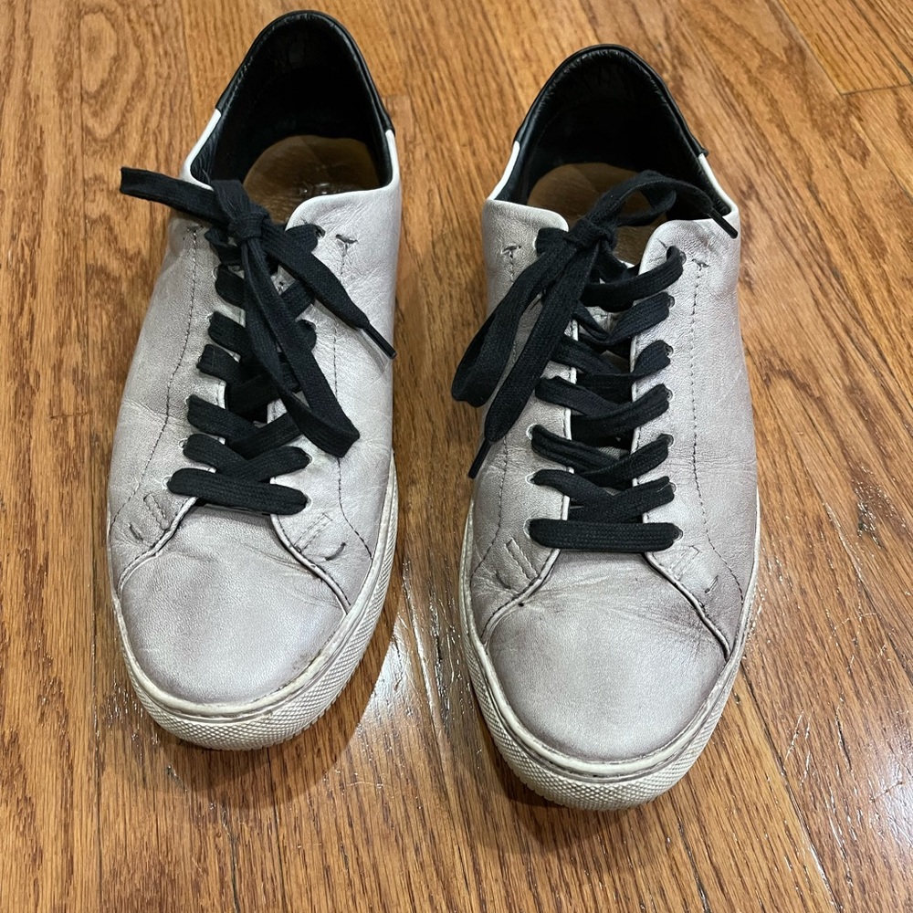 Frye Co. Astor Low Lace size 9.5 in white